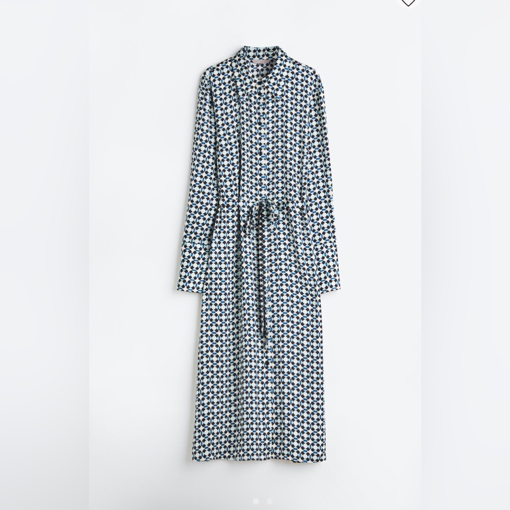 H&M tie-belt shirt dress! Size XS great condition!